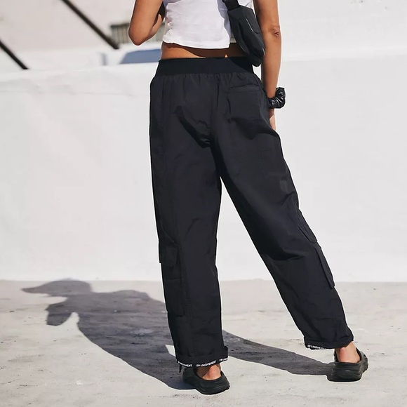 FP Movement by Free People mesmerize me hiking cargo pants S black - Picture 2 of 10